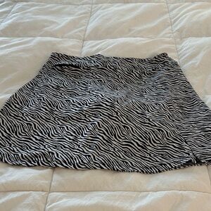 Lulu-B Black and White Zebra Print Skirt